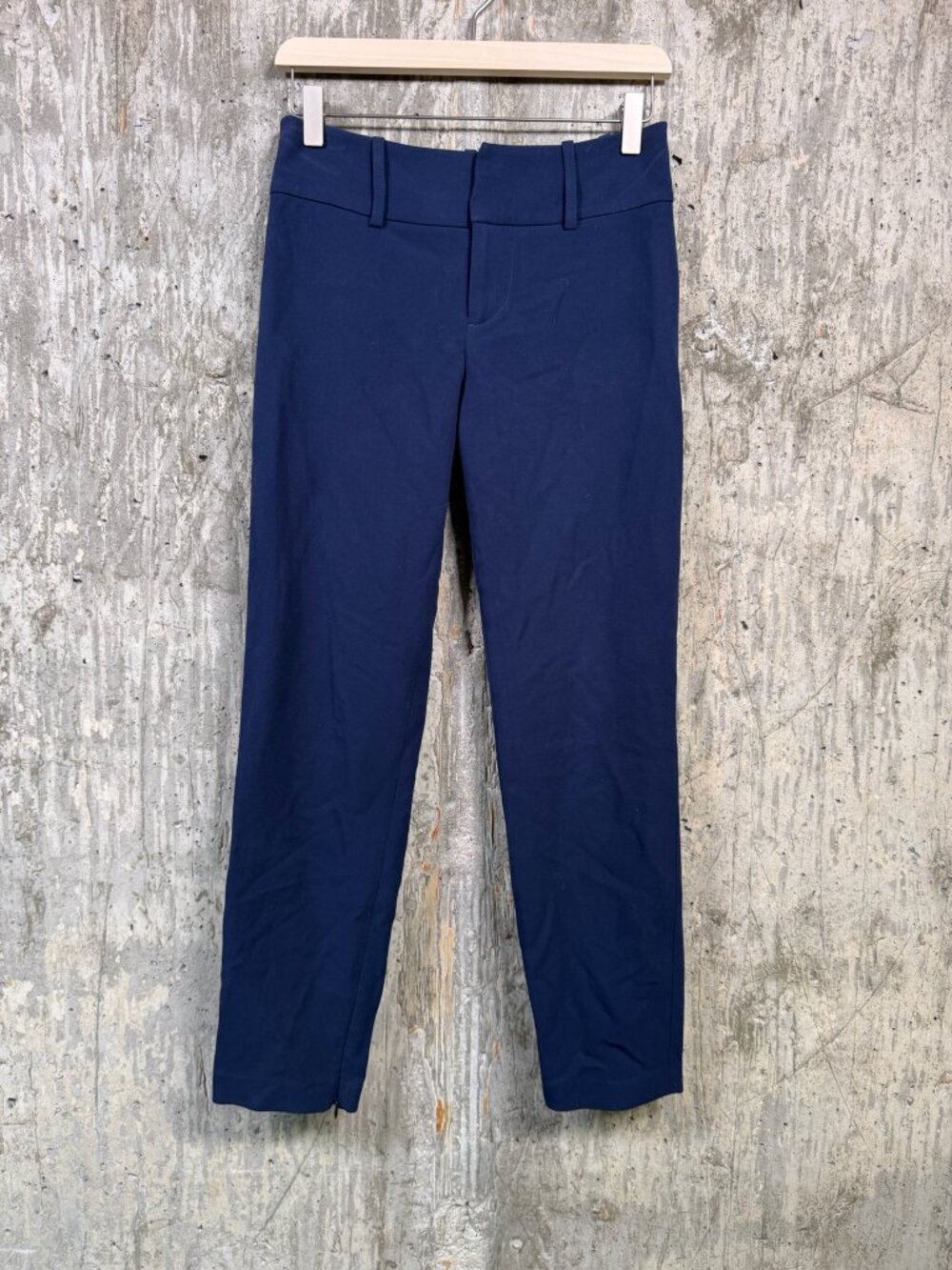 ALICE + OLIVIA Women's Employed Slim Trouser Pants Size 0 in Navy Blue